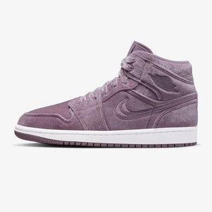 Air Jordan 1 Mid SE in Purple Smoke - Size 7.5 (Women's)